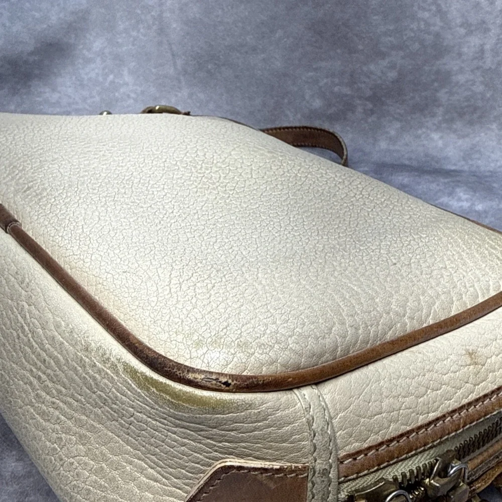 Vintage Dooney & Bourke Cream/Ivory AWL Leather Crossbody Shoulder Bag *READ*
